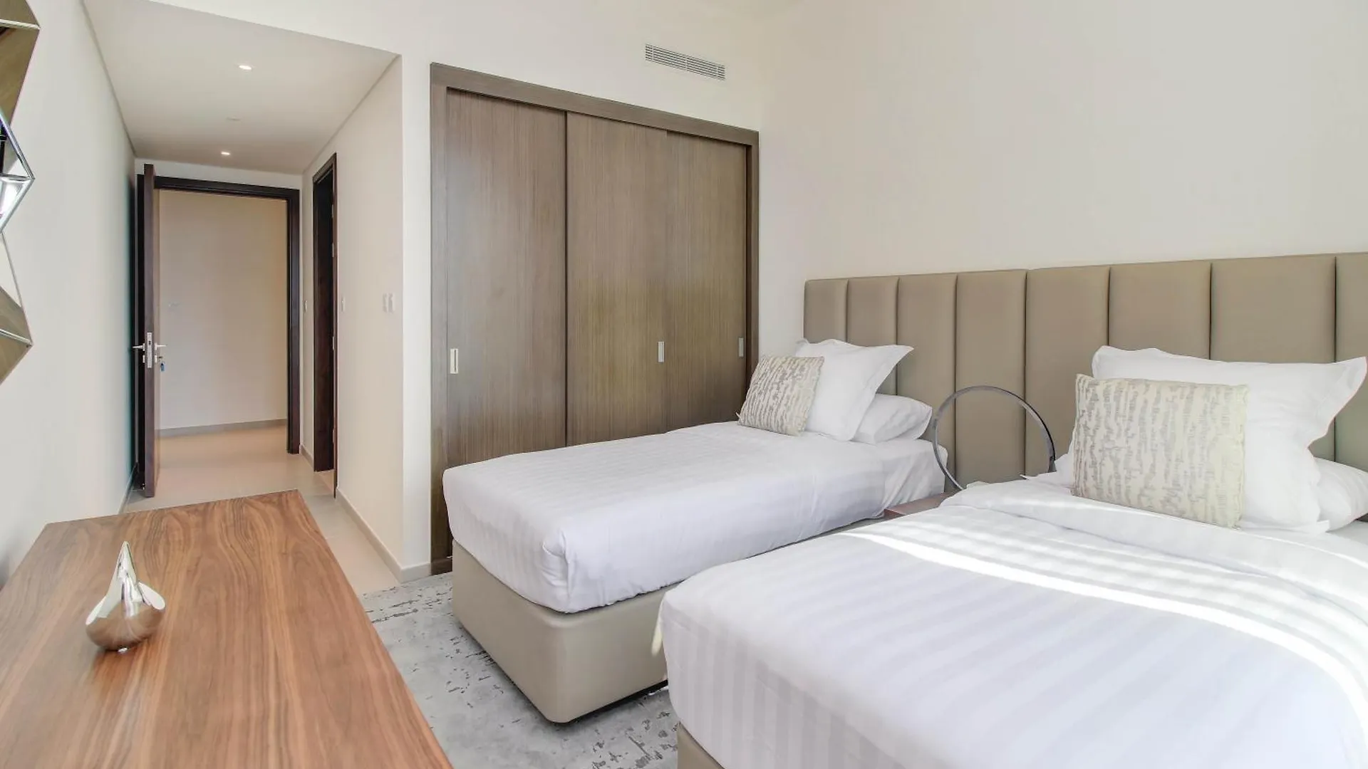 Apartment 2 Bedroom Blvd Heights By Pk Holidays Dubai